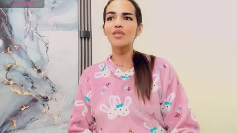 Snapshot of rubi_30 chatting on November 25, 11:43 am Rubi i love online show from November 25, 11:43 am