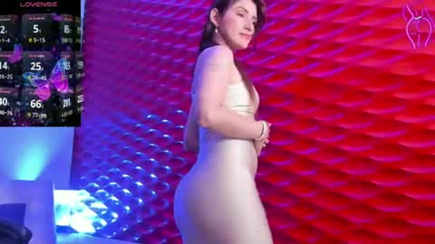 Snapshot of rubi_sharqui chatting on June 11, 11:52 am Rubi online show from June 11, 11:52 am