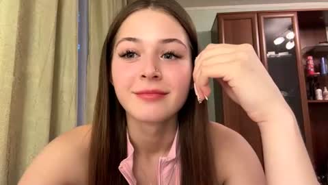Adel online show from June 11, 7:23 pm