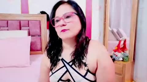 Snapshot of rubiqueens chatting on July 21, 9:06 pm RubiQueens online show from July 21, 9:06 pm
