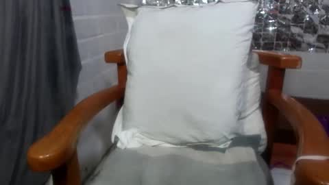 ruby_rose33 online show from October 24, 3:03 am