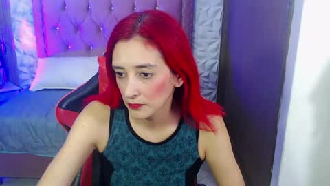 ruby_your_milf online show from April 30, 7:31 pm