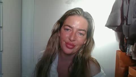Snapshot of rubyredxxxoxxx chatting on March 29, 6:46 am rubyredxxxoxxx online show from March 29, 6:46 am