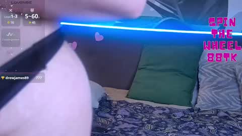 Snapshot of rubyvalen chatting on February 13, 1:40 am Ruby online show from February 13, 1:40 am