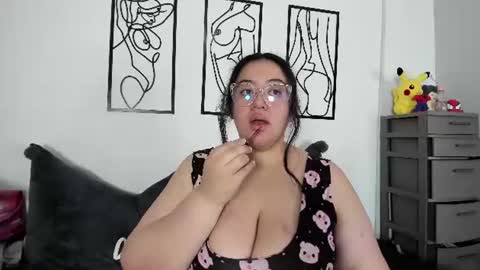 Snapshot of rubyy_24 chatting on June 11, 7:23 pm I am Ruby online show from June 11, 7:23 pm