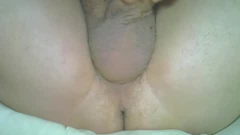 Snapshot of rudisuzzy chatting on February 16, 2:43 pm rudisuzzy 1 online show from February 16, 2:43 pm