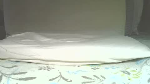 rudisuzzy 1 online show from February 5, 10:25 pm