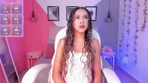 Snapshot of rue_zue chatting on July 5, 12:34 pm rue_zue online show from July 5, 12:34 pm