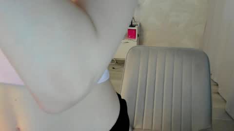 Snapshot of rueliya chatting on May 31, 12:08 am Liya online show from May 31, 12:08 am