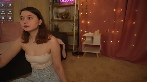 Snapshot of ruminelle chatting on November 16, 12:22 pm Lilith online show from November 16, 12:22 pm