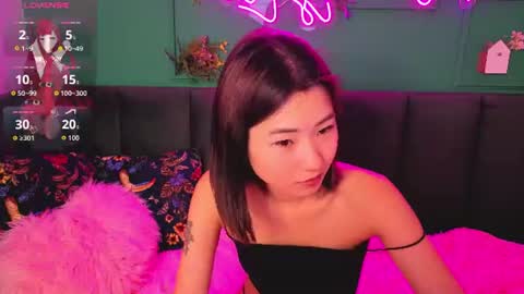 Snapshot of runi_asian chatting on July 9, 1:31 am Runi online show from July 9, 1:31 am