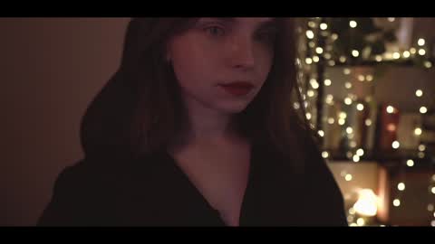 Snapshot of running_with_the_wolves chatting on December 14, 10:18 pm Elena online show from December 14, 10:18 pm