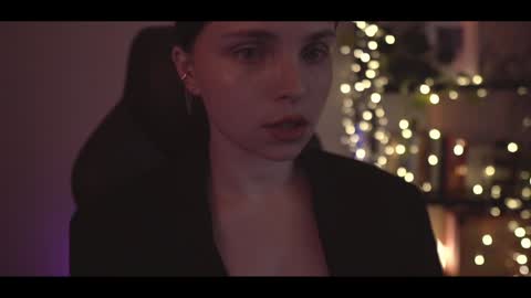 Snapshot of running_with_the_wolves chatting on December 24, 10:28 pm Elena online show from December 24, 10:28 pm