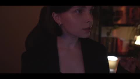 Snapshot of running_with_the_wolves chatting on March 7, 10:21 pm Elena online show from March 7, 10:21 pm