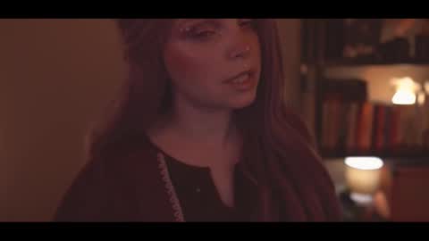 Snapshot of running_with_the_wolves chatting on November 1, 11:07 pm Elena online show from November 1, 11:07 pm