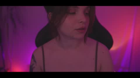 Snapshot of running_with_the_wolves chatting on March 7, 11:02 pm Elena online show from March 7, 11:02 pm