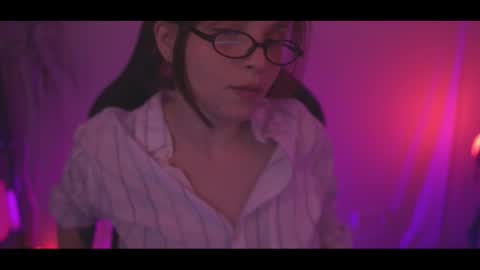 Snapshot of running_with_the_wolves chatting on March 20, 9:52 pm Elena online show from March 20, 9:52 pm