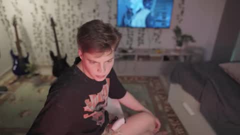 rusbradpitt online show from November 19, 12:05 pm