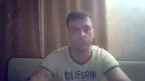 Snapshot of rusqadisx chatting on July 22, 6:32 pm rusqadisx online show from July 22, 6:32 pm