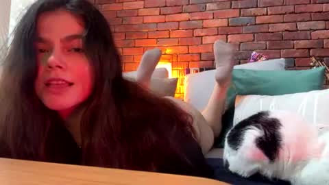 Snapshot of russcurley chatting on August 3, 9:40 pm Lorenn online show from August 3, 9:40 pm