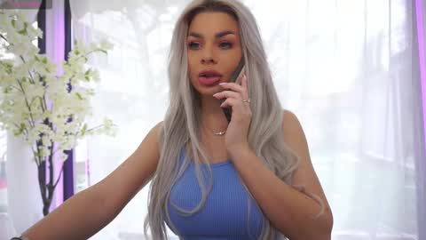 Ava online show from February 5, 7:57 am