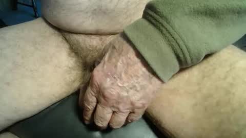 Snapshot of rustic69 chatting on November 14, 10:07 pm rustic69 online show from November 14, 10:07 pm