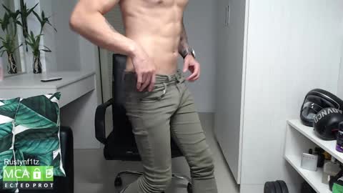 Snapshot of rustynf1tz chatting on February 8, 11:01 am MillionDollarGuy online show from February 8, 11:01 am