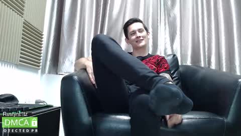 Snapshot of rustynf1tz chatting on February 27, 3:36 am MillionDollarGuy online show from February 27, 3:36 am