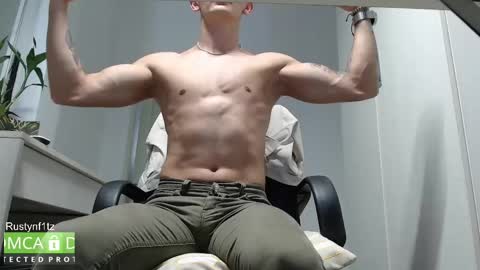 Snapshot of rustynf1tz chatting on February 28, 7:37 am MillionDollarGuy online show from February 28, 7:37 am