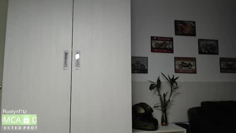 Snapshot of rustynf1tz chatting on March 9, 1:14 am MillionDollarGuy online show from March 9, 1:14 am