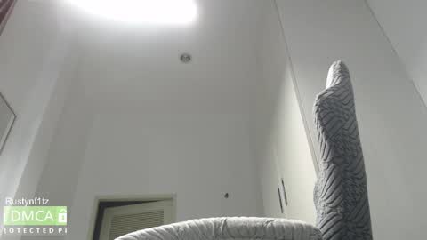 Snapshot of rustynf1tz chatting on September 18, 6:37 am MillionDollarGuy online show from September 18, 6:37 am