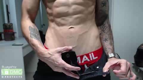 Snapshot of rustynf1tz chatting on October 7, 5:26 am MillionDollarGuy online show from October 7, 5:26 am