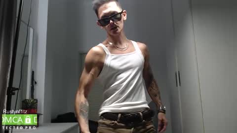 Snapshot of rustynf1tz chatting on October 9, 5:05 am MillionDollarGuy online show from October 9, 5:05 am