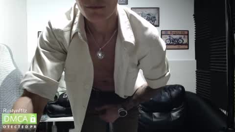 Snapshot of rustynf1tz chatting on October 24, 2:57 pm MillionDollarGuy online show from October 24, 2:57 pm