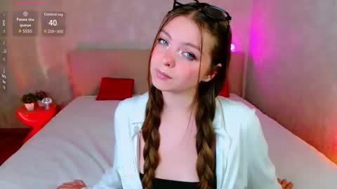 Snapshot of ruta_ chatting on July 14, 4:34 pm RutaYoung online show from July 14, 4:34 pm