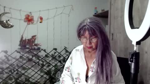 Snapshot of ruth_blue21 chatting on February 27, 10:42 pm ruth_blue21 online show from February 27, 10:42 pm