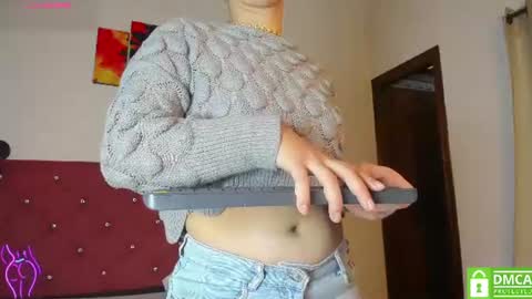 Snapshot of ruth_harvey chatting on June 9, 12:39 pm Ruth online show from June 9, 12:39 pm