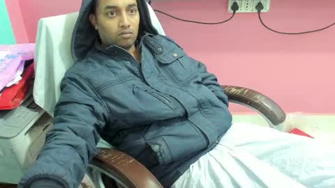 Snapshot of rwb17 chatting on December 23, 6:00 am rwb17 online show from December 23, 6:00 am