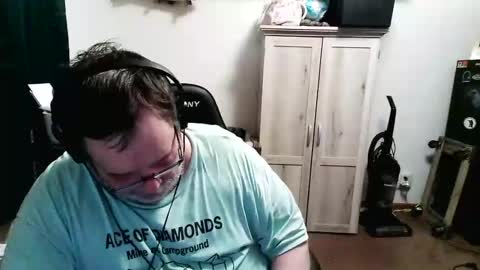 rwzar_1965 online show from May 3, 6:41 am