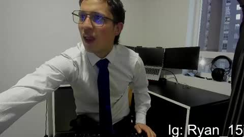 Snapshot of ryan15_ chatting on May 28, 10:45 am Ryan 15 online show from May 28, 10:45 am