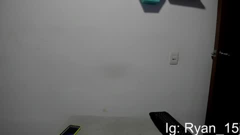 Snapshot of ryan15_ chatting on June 5, 10:43 am Ryan 15 online show from June 5, 10:43 am