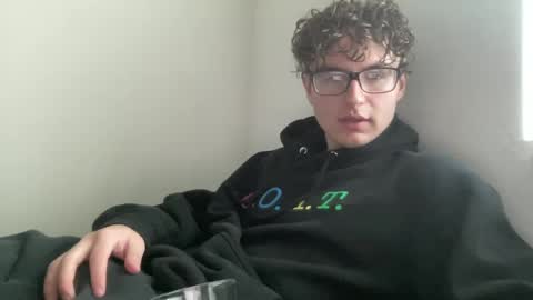 Snapshot of ryan287747 chatting on December 14, 11:34 pm ryan online show from December 14, 11:34 pm