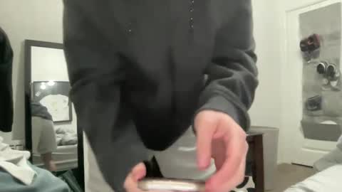 Snapshot of ryan287747 chatting on December 25, 6:52 am ryan online show from December 25, 6:52 am