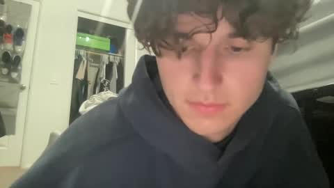 Snapshot of ryan287747 chatting on January 21, 5:05 am ryan online show from January 21, 5:05 am