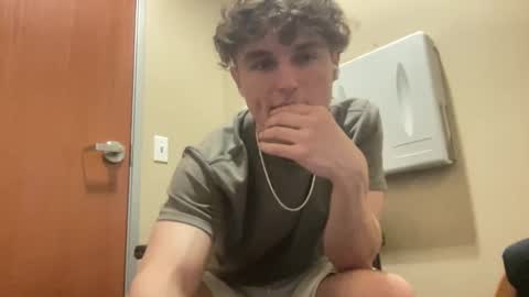 Snapshot of ryan287747 chatting on January 31, 4:03 am ryan online show from January 31, 4:03 am