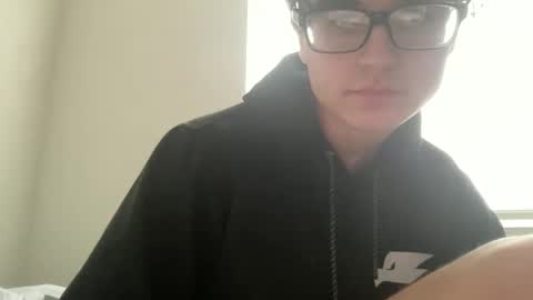 Snapshot of ryan287747 chatting on February 9, 9:49 pm ryan online show from February 9, 9:49 pm