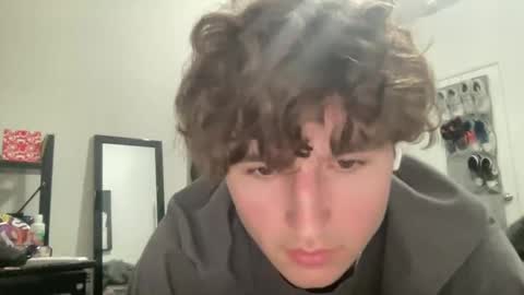 Snapshot of ryan287747 chatting on February 16, 5:26 am ryan online show from February 16, 5:26 am