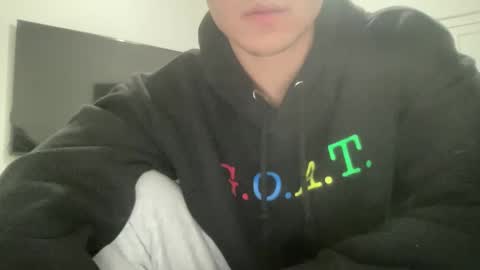 Snapshot of ryan287747 chatting on February 19, 7:39 am ryan online show from February 19, 7:39 am