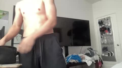 Snapshot of ryan287747 chatting on October 25, 5:40 pm ryan online show from October 25, 5:40 pm