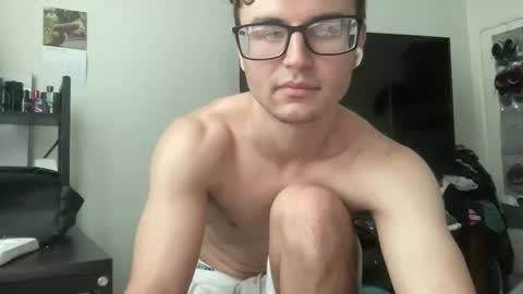 Snapshot of ryan287747 chatting on December 14, 6:56 pm ryan online show from December 14, 6:56 pm